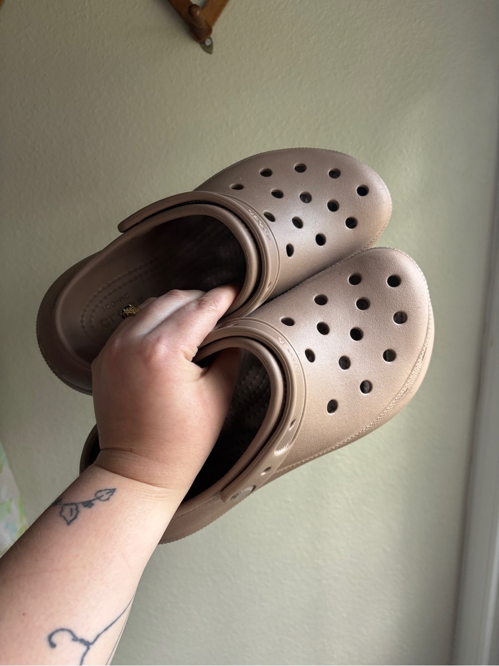 Like New Crush Platform Crocs